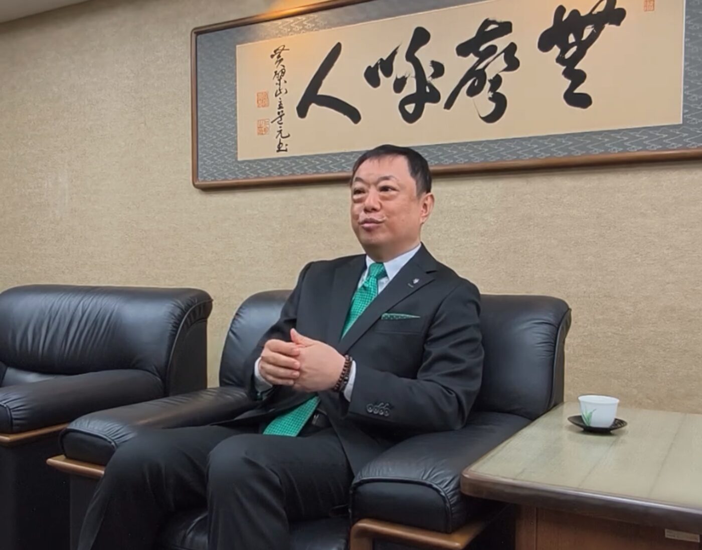 現役メンバーへのメッセージを語る福井先輩